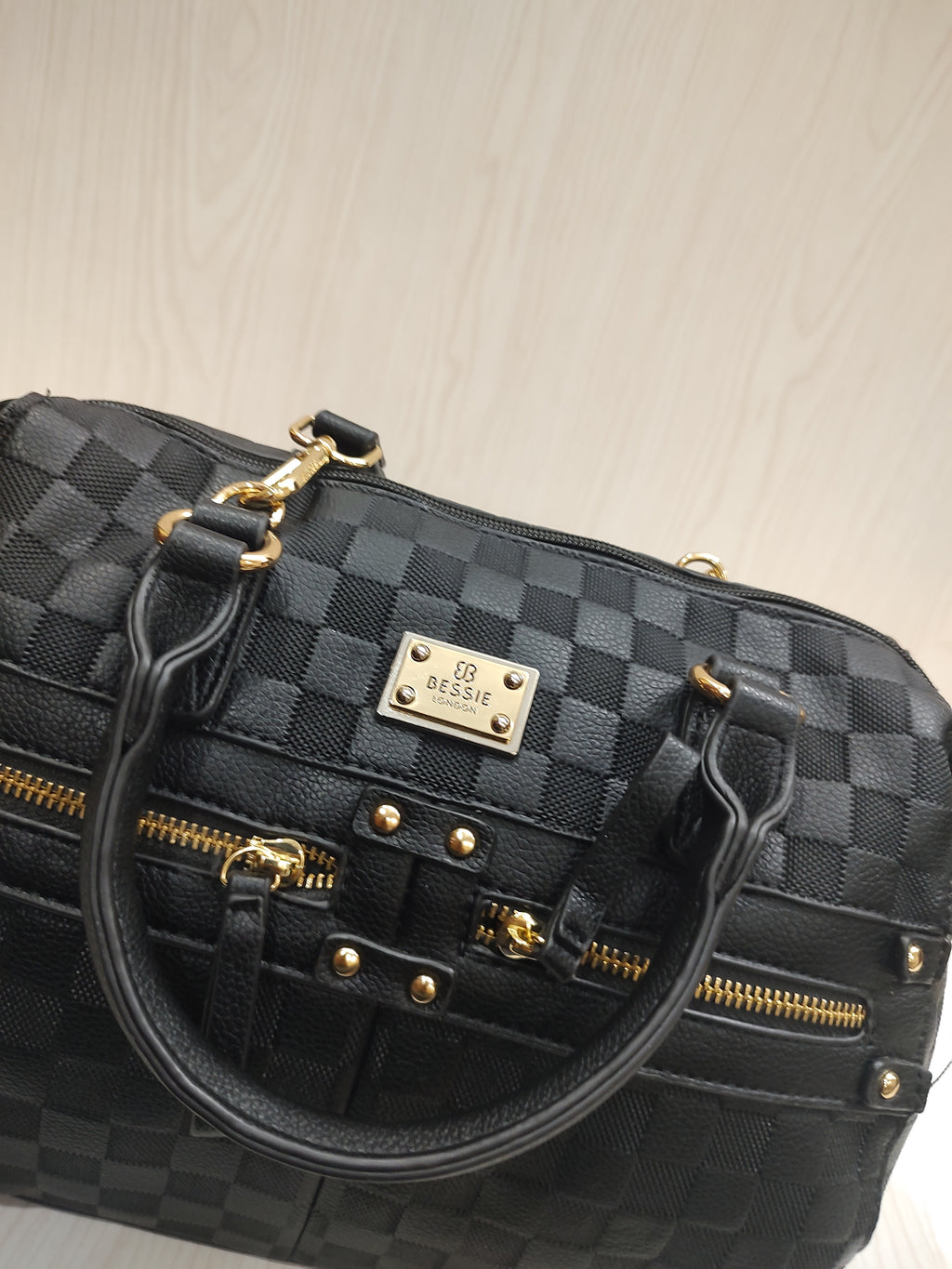 👜 Elegant Checkered Textured Satchel