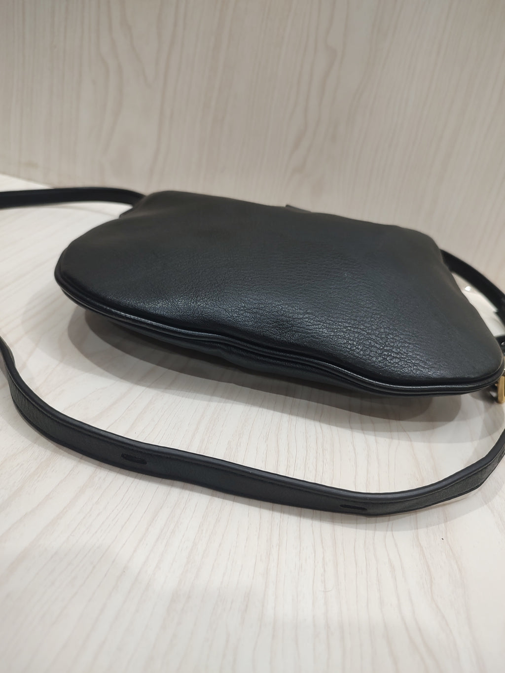 🖤 Minimalist Black Hobo Crossbody Bag with Removable Canvas Pouch