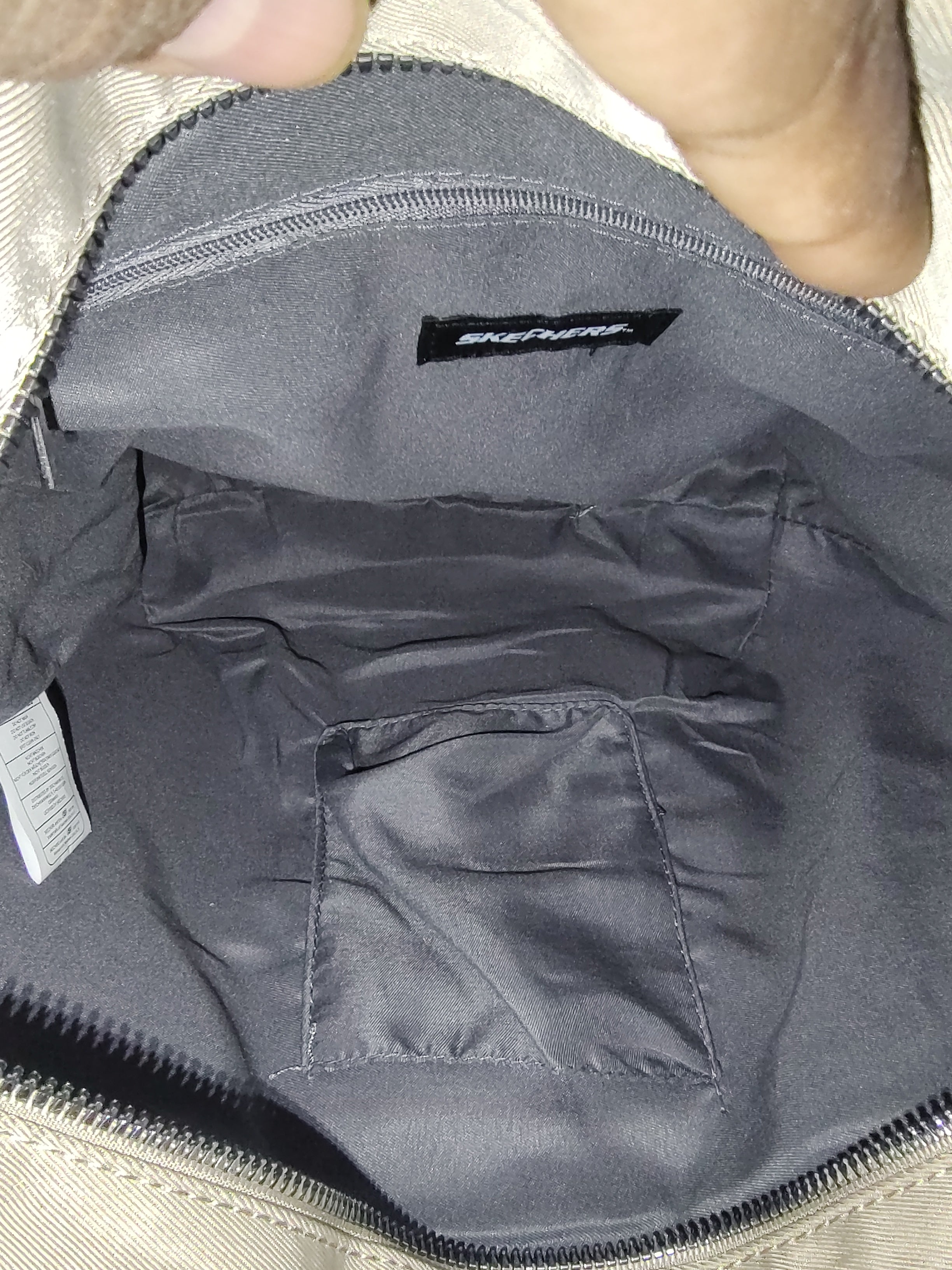 🎒 Versatile Everyday Nylon Tote