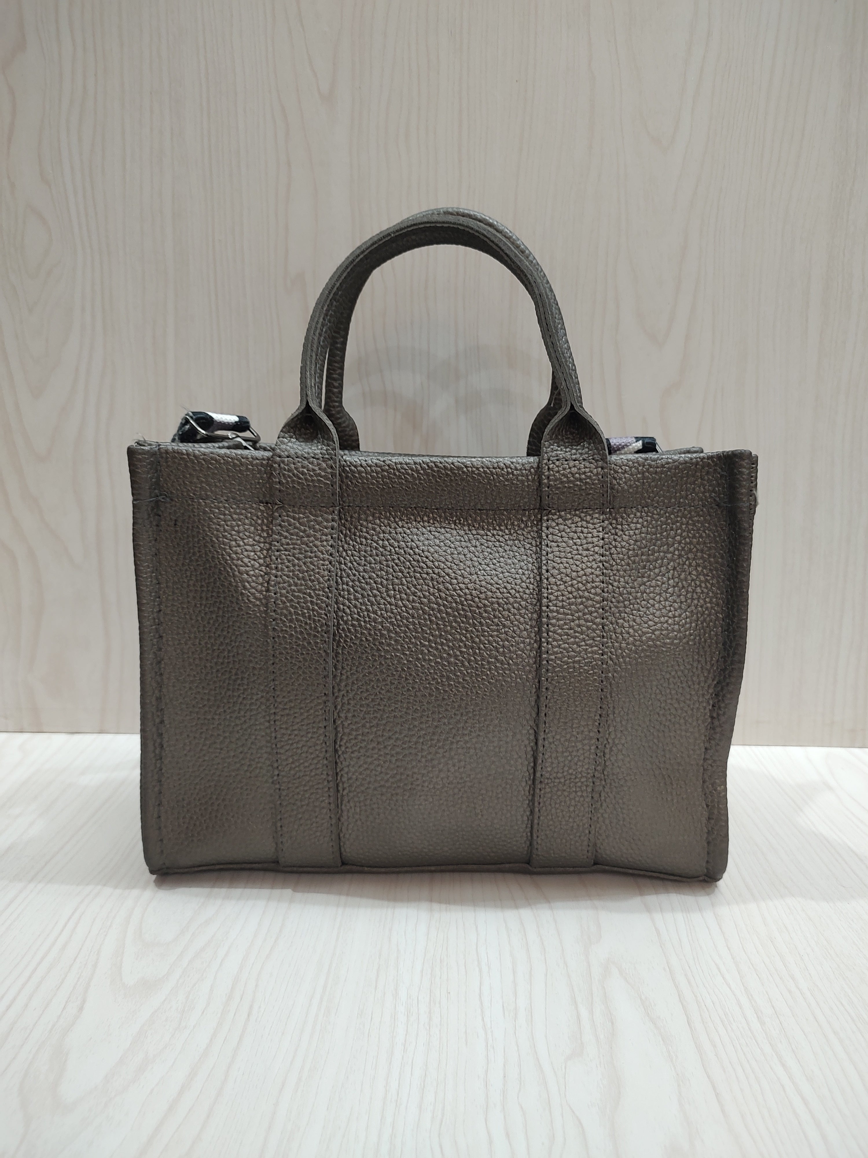 Metallic Pewter Textured Top-Handle Tote Bag 👜✨