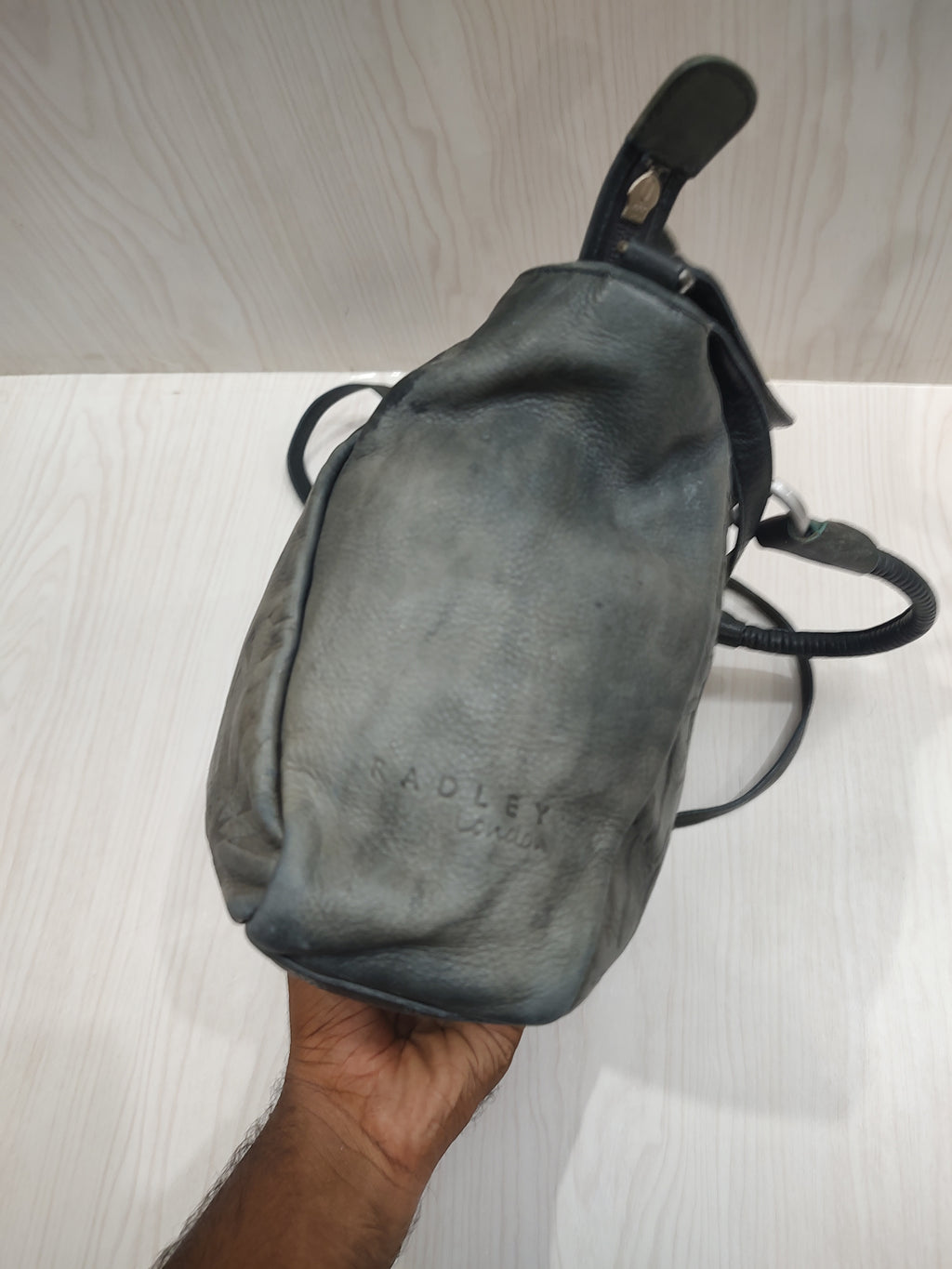 🌸 Vintage Boho Floral Embossed Grey Leather Handbag 👜✨
