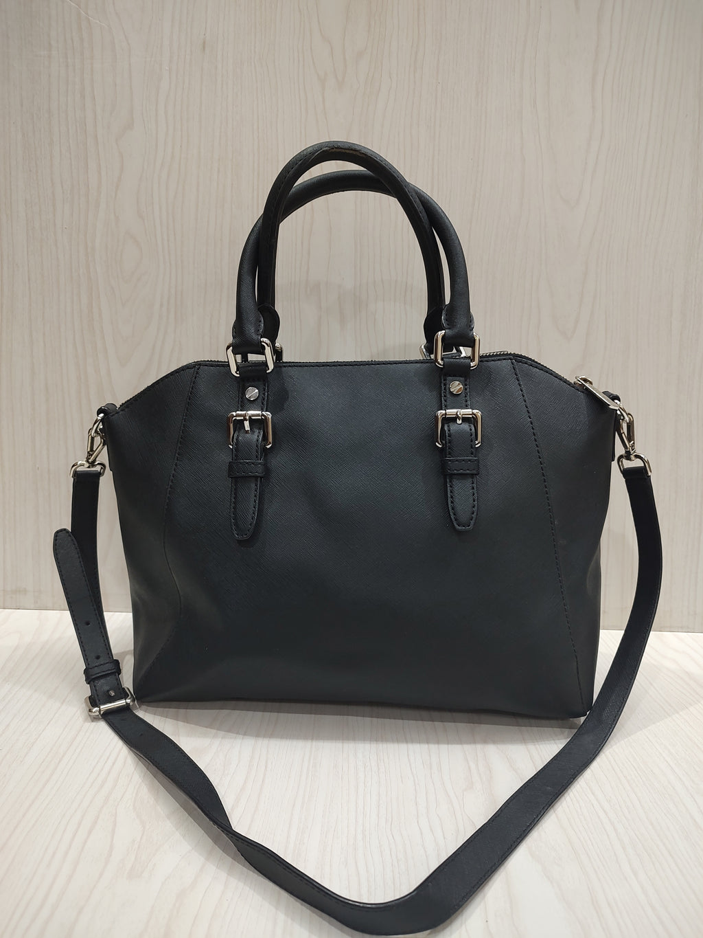 👜 Elegant Black Crossgrain Leather Satchel Bag