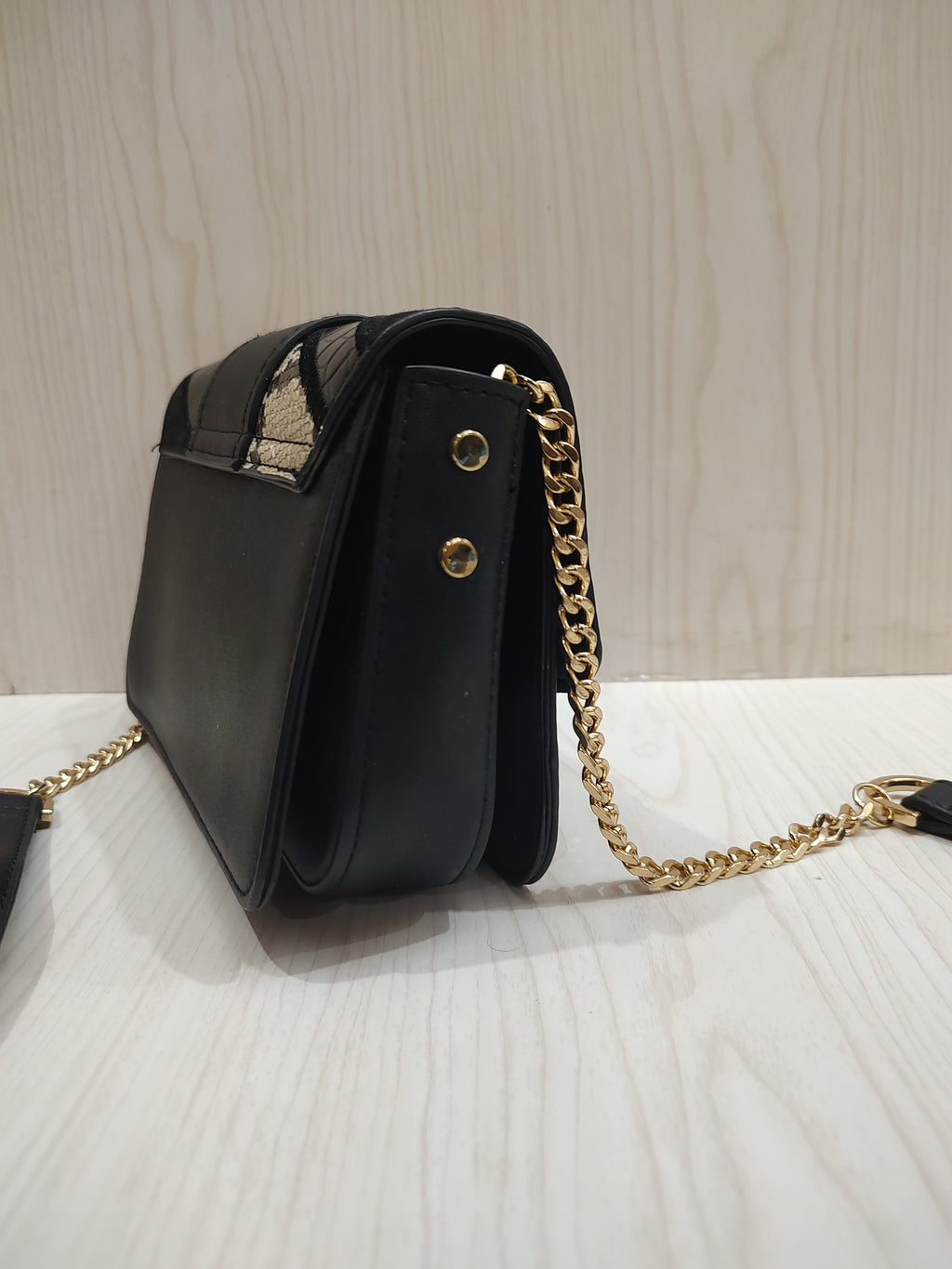 Exotic Patchwork Crossbody Bag with Golden Big Cat Detail 🐆✨
