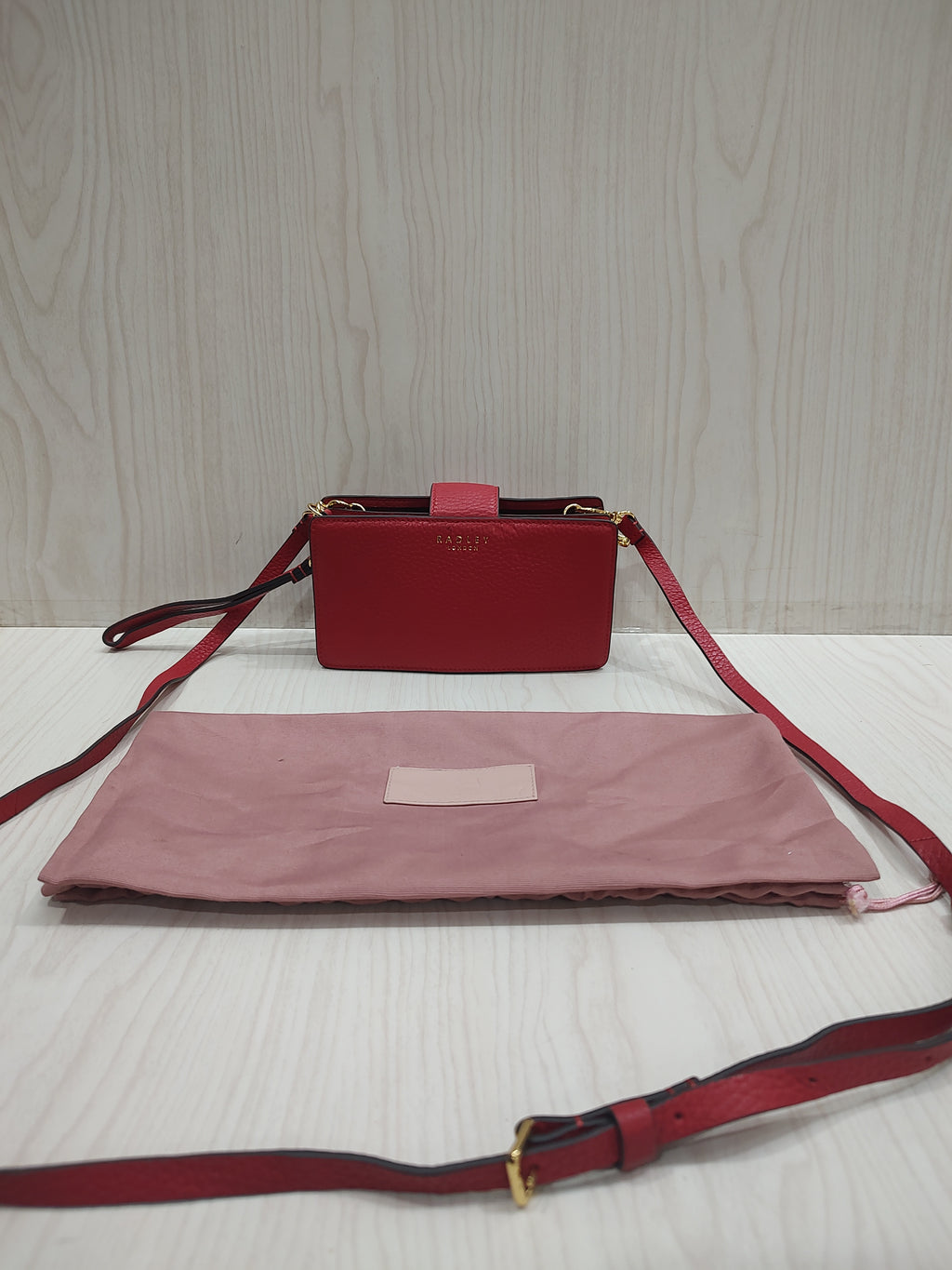 ❤️ Chic Crimson Studded Crossbody Bag 🎒 ✨