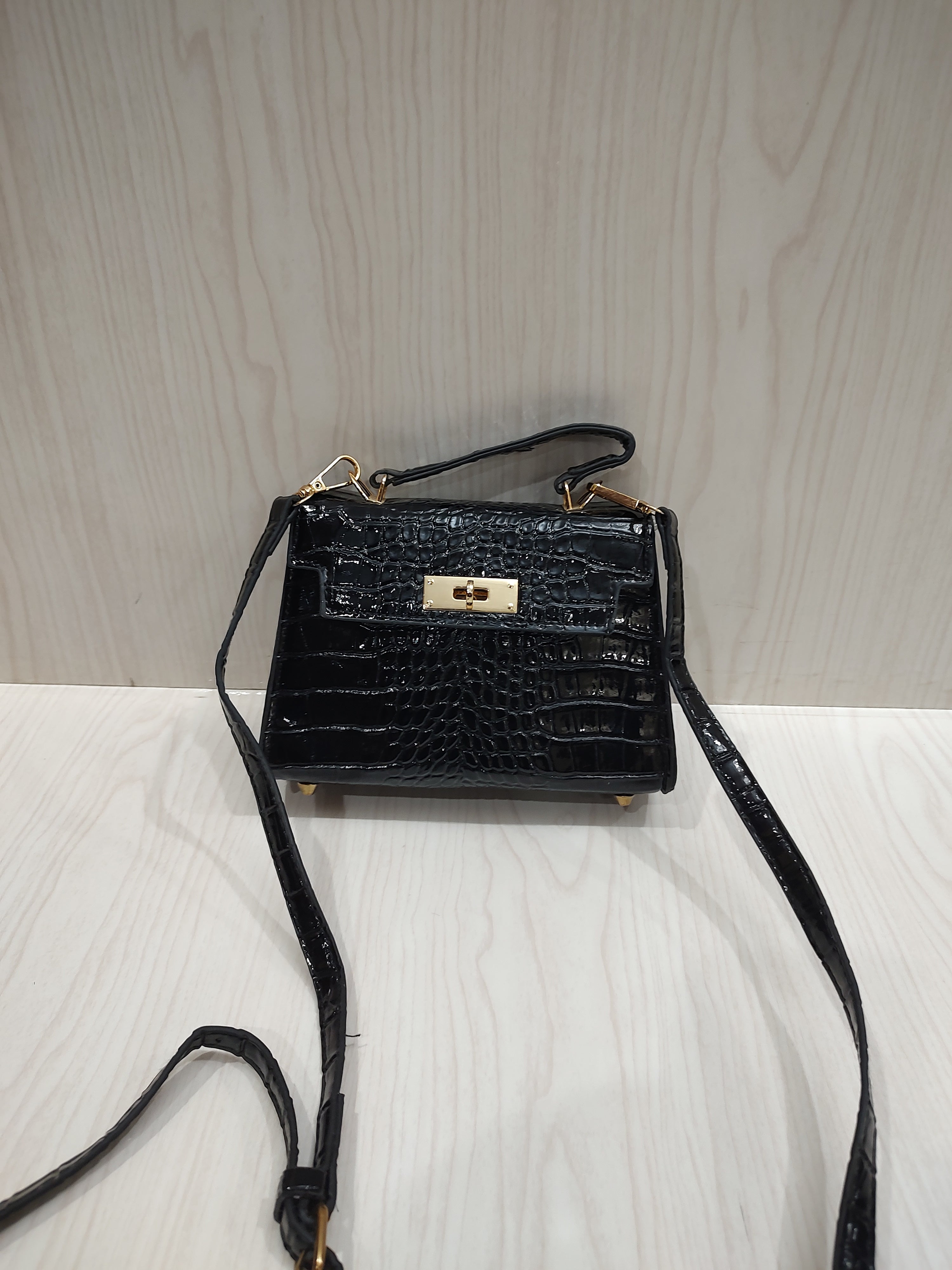 ✨ Elegant Glossy Croc-Embossed Top Handle Bag 👜