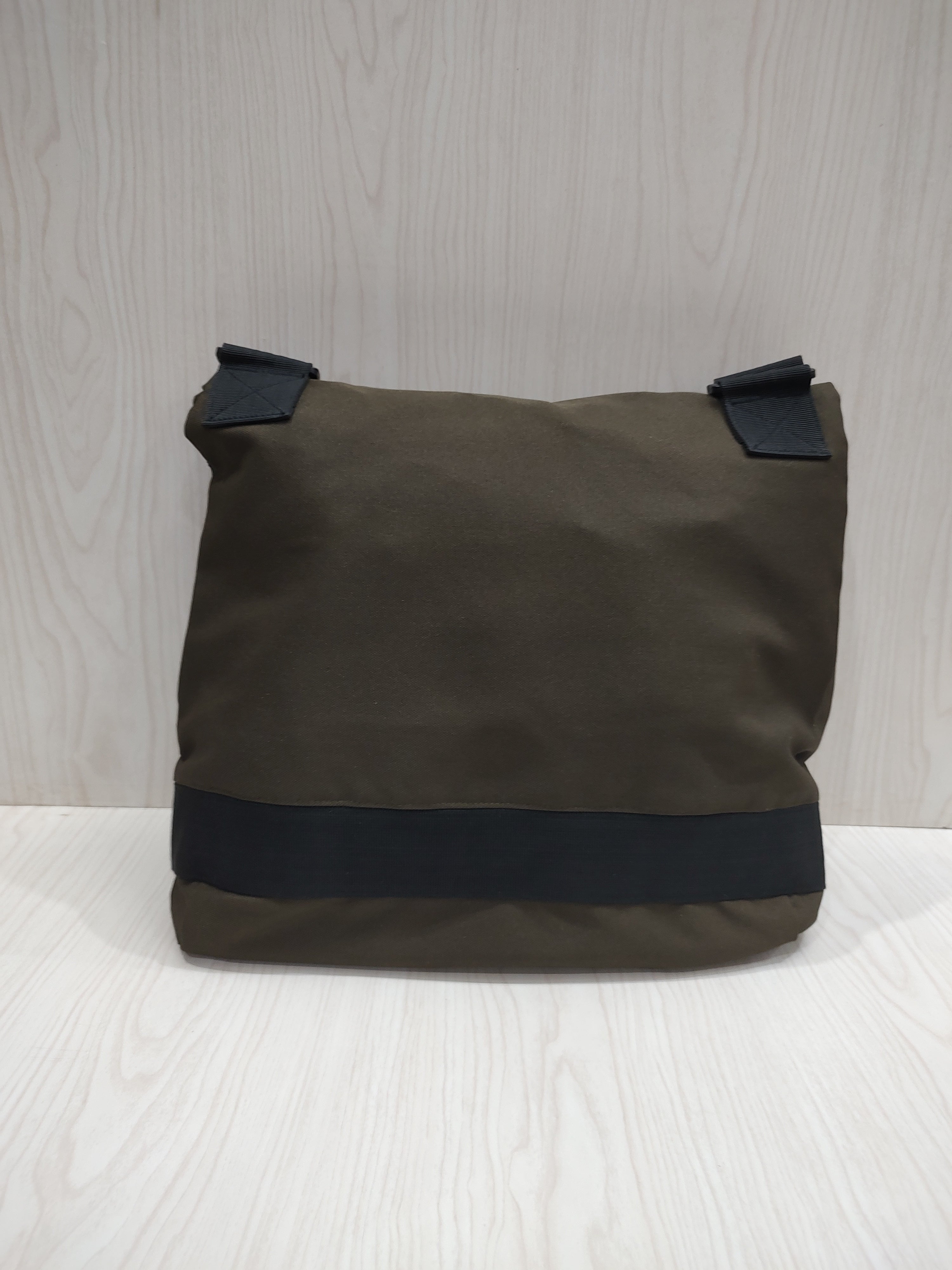 🎒 Tactical Urban Messenger Bag