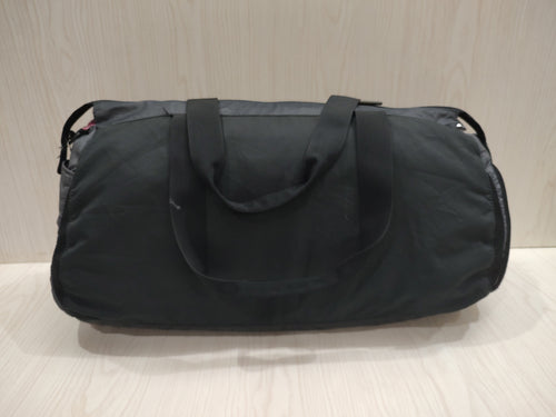 Versatile Two-Tone Sports Duffle Bag