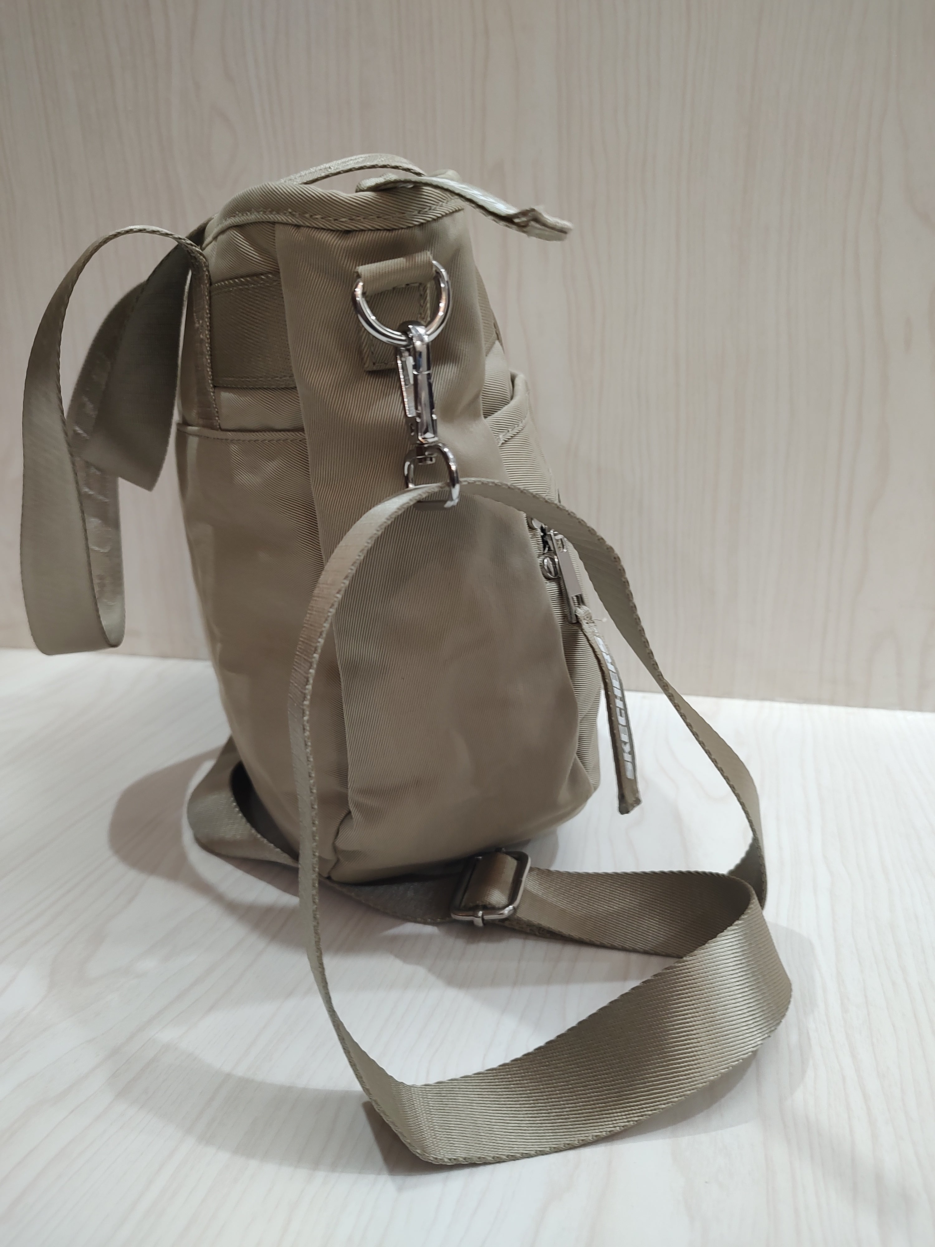 🎒 Versatile Everyday Nylon Tote
