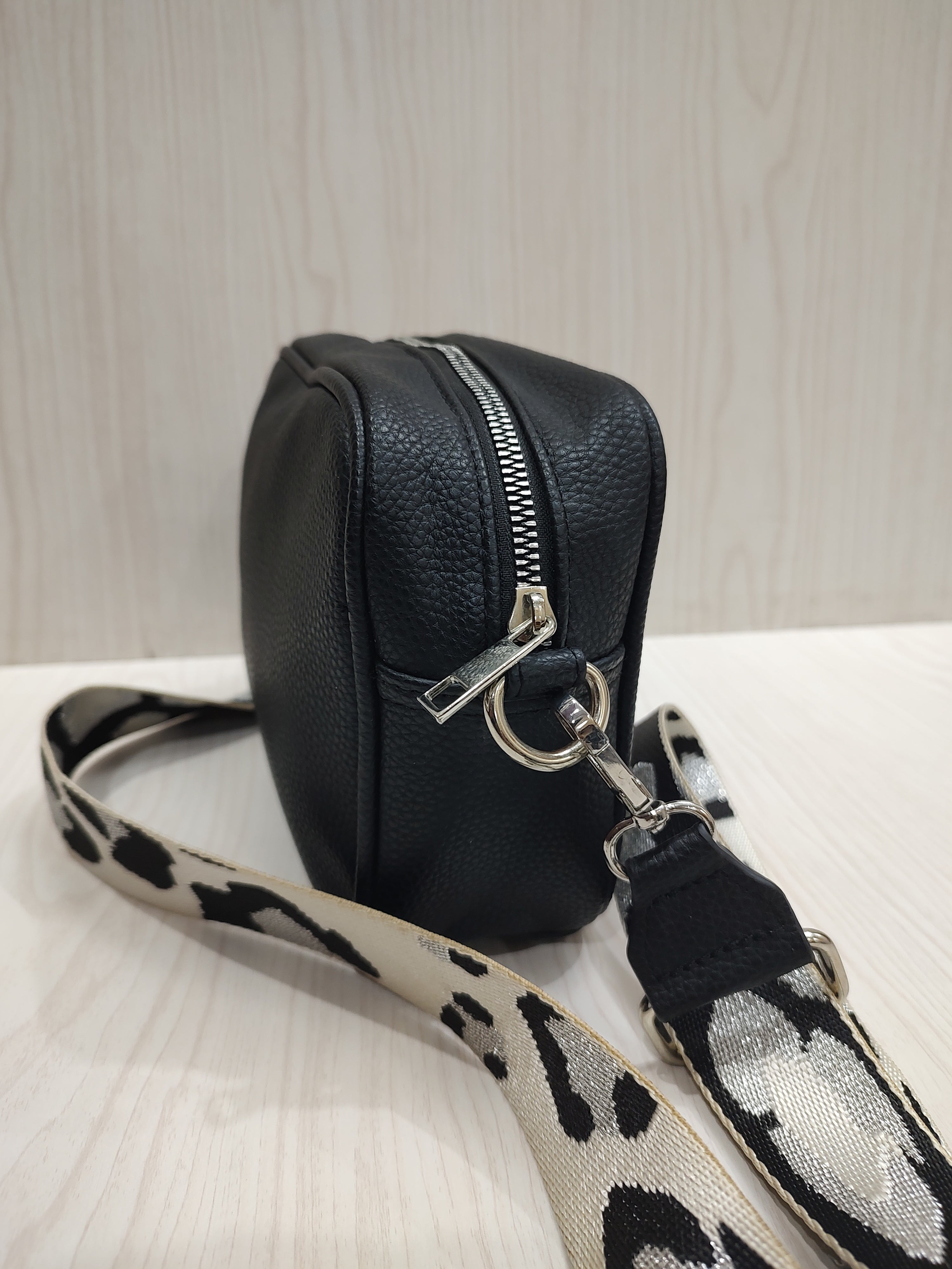 🐆 Pebble-Grain Camera Bag with Statement Leopard Strap