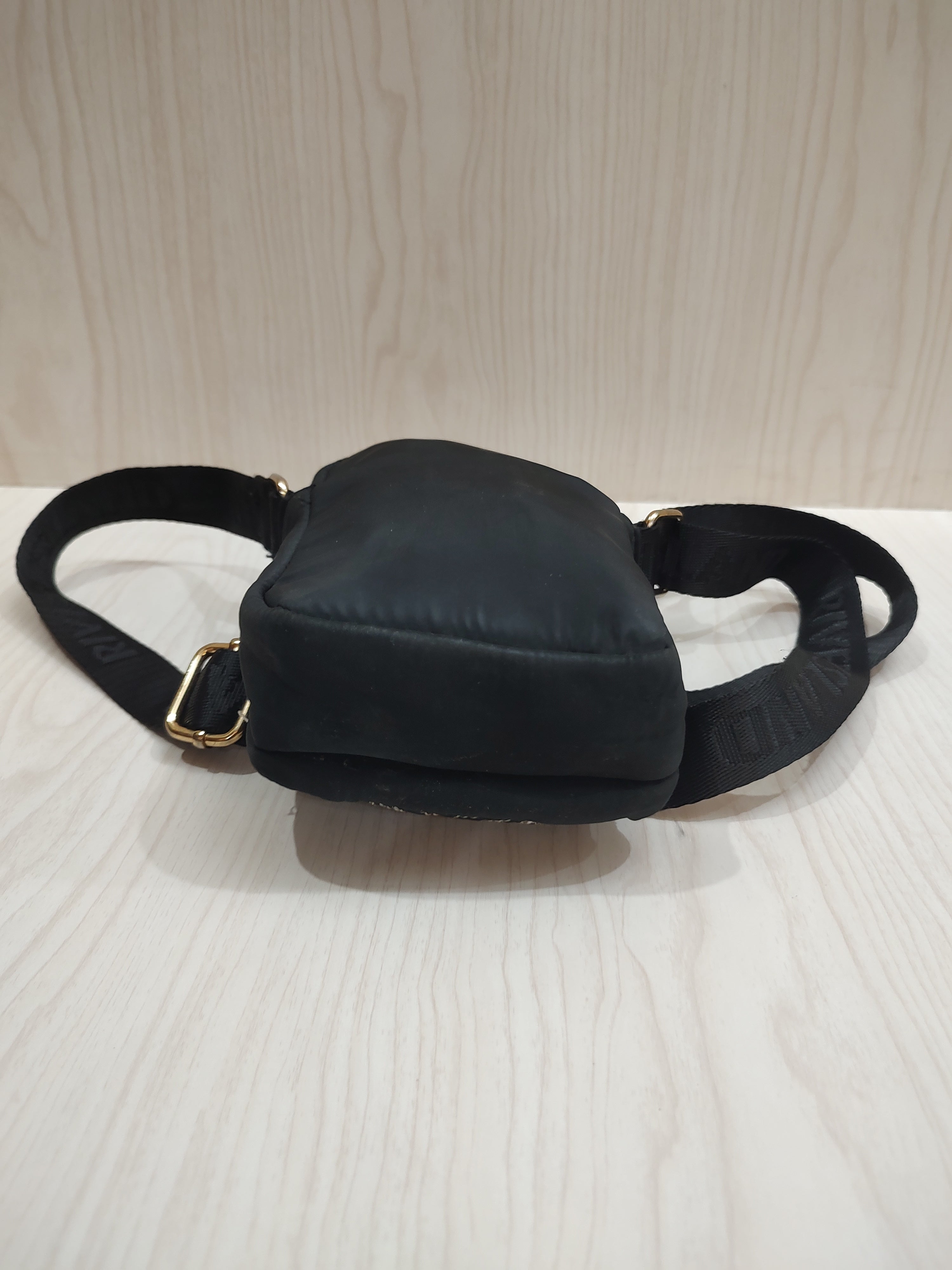 🖤 Quilted Heart Compact Crossbody Bag