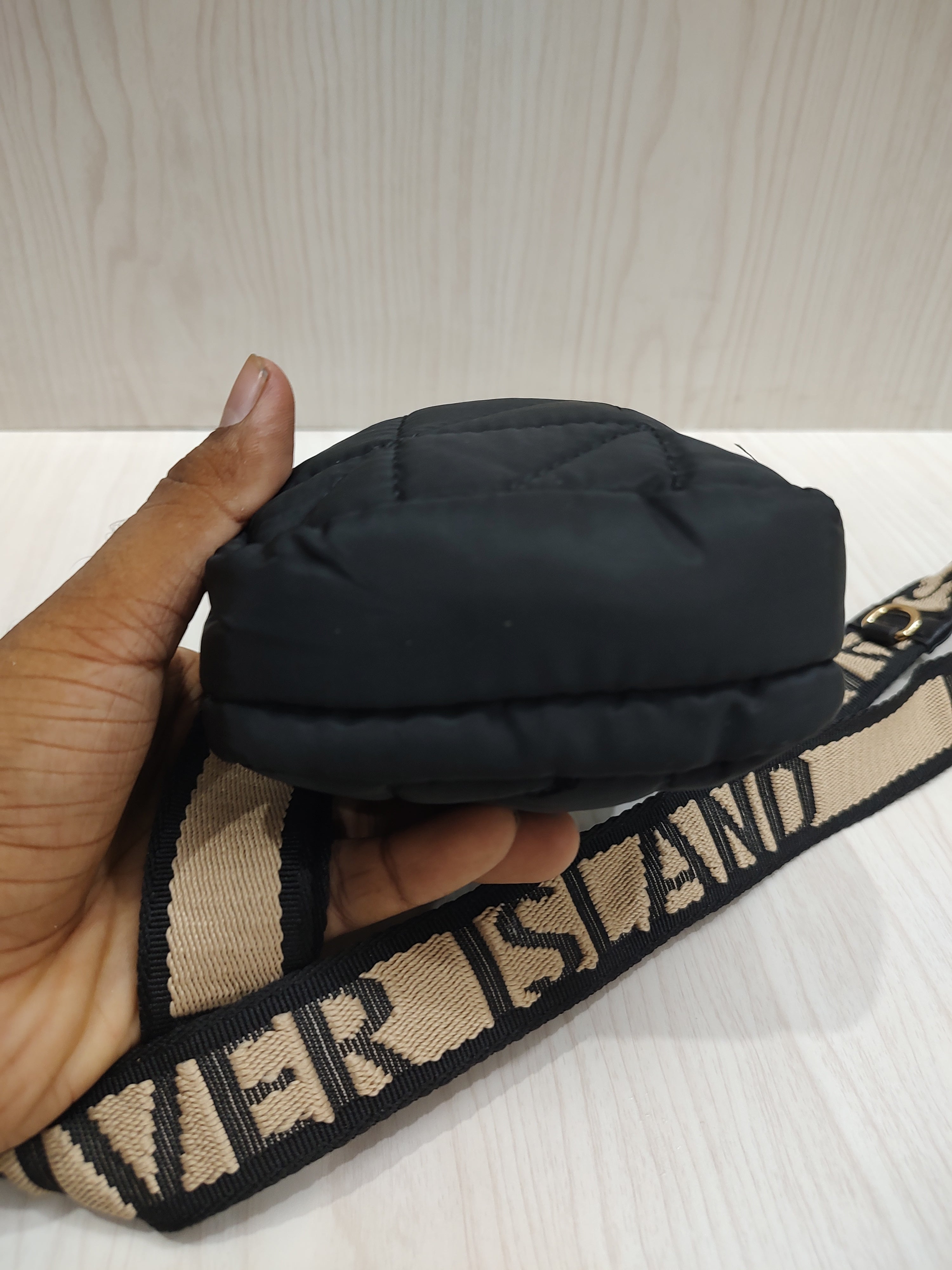 📱 Sporty Quilted Crossbody Phone Bag 🖤