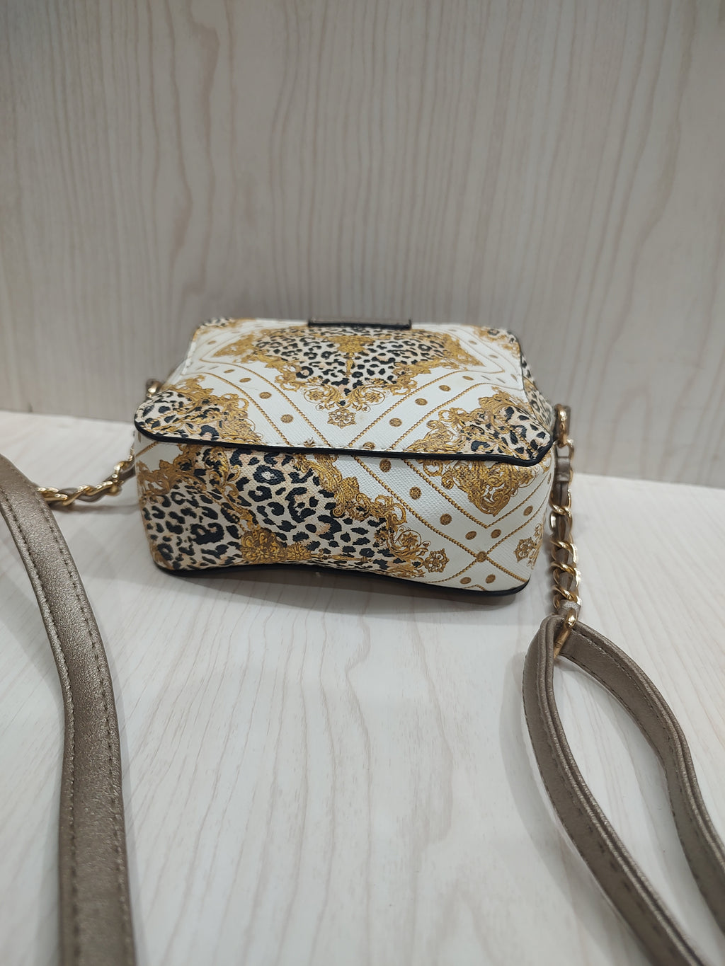 🐆 Baroque & Leopard Print  Crossbody Bag