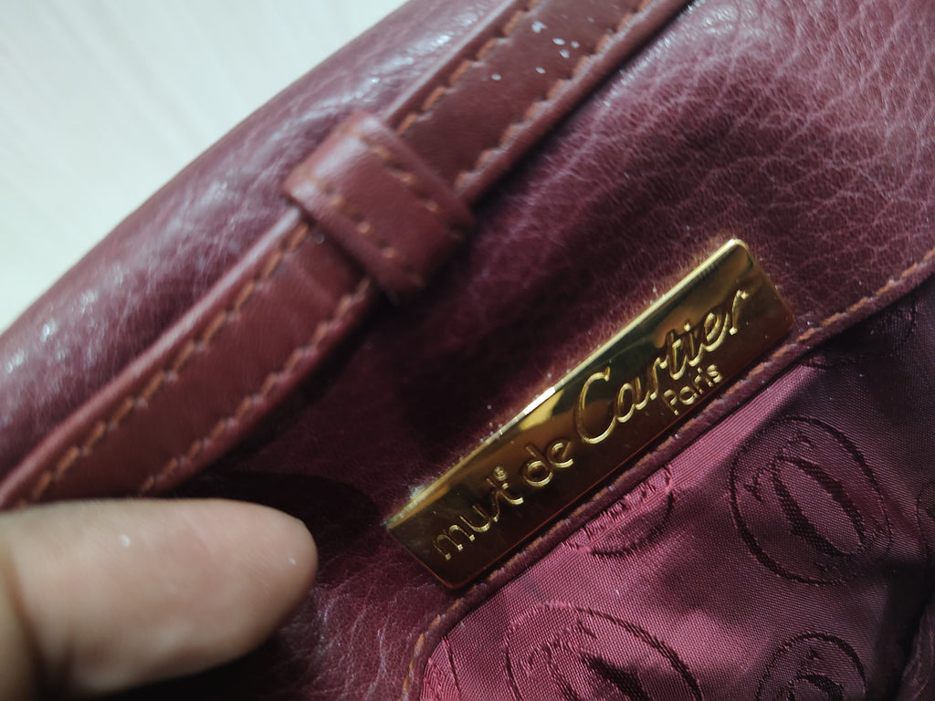 🍷 Vintage Burgundy Leather Flap Crossbody Bag