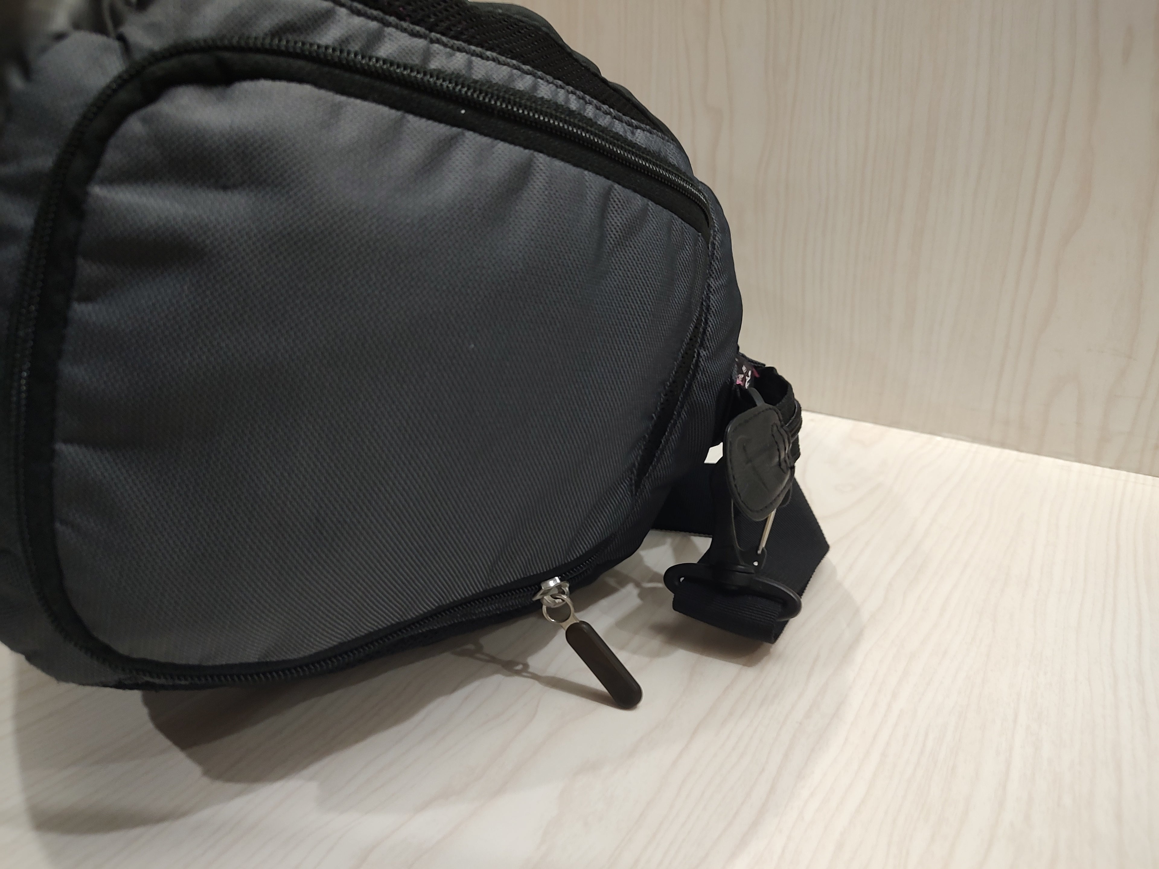 Versatile Two-Tone Sports Duffle Bag