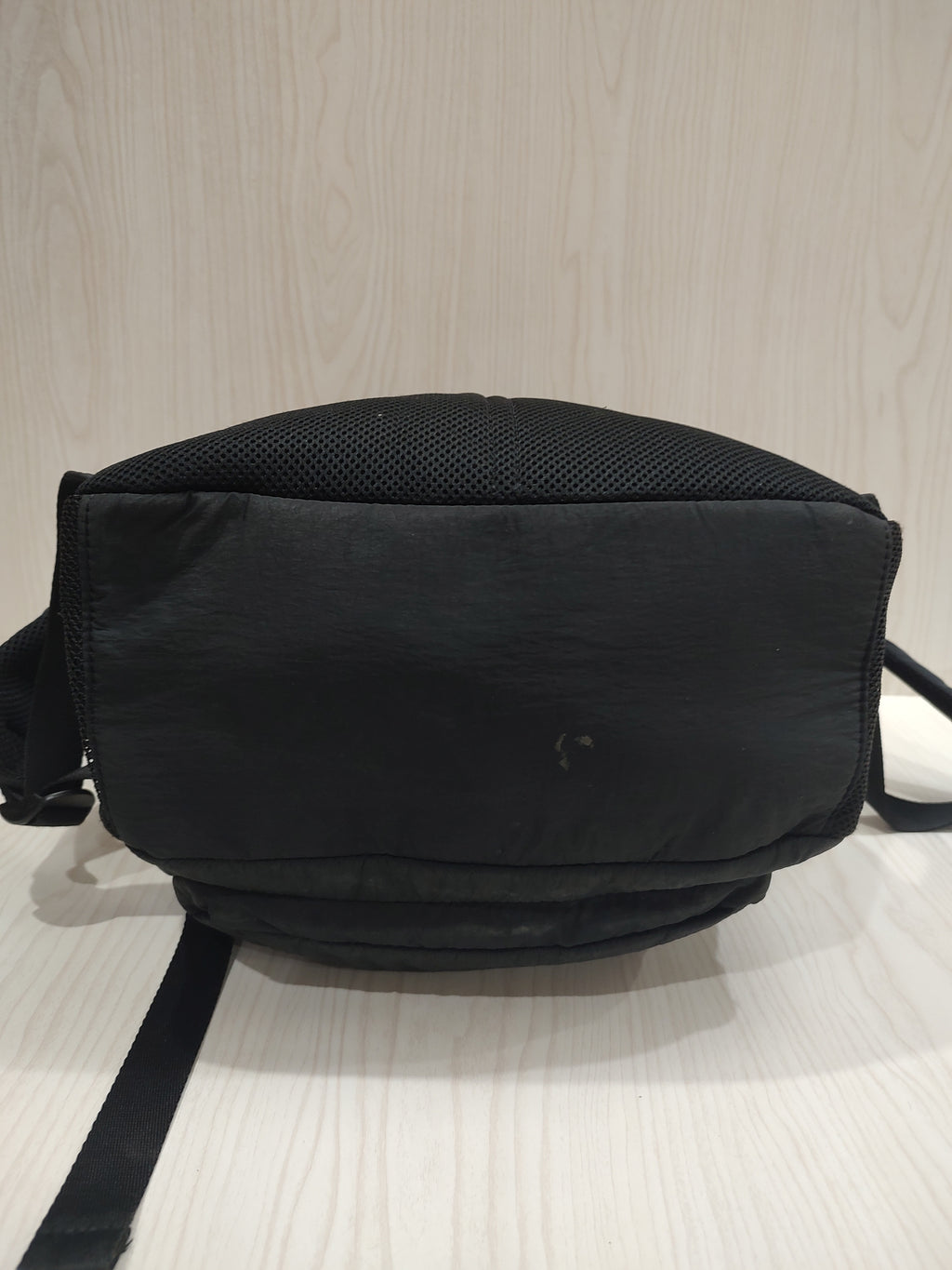 🎒 Urban Minimalist Lightweight Black Backpack