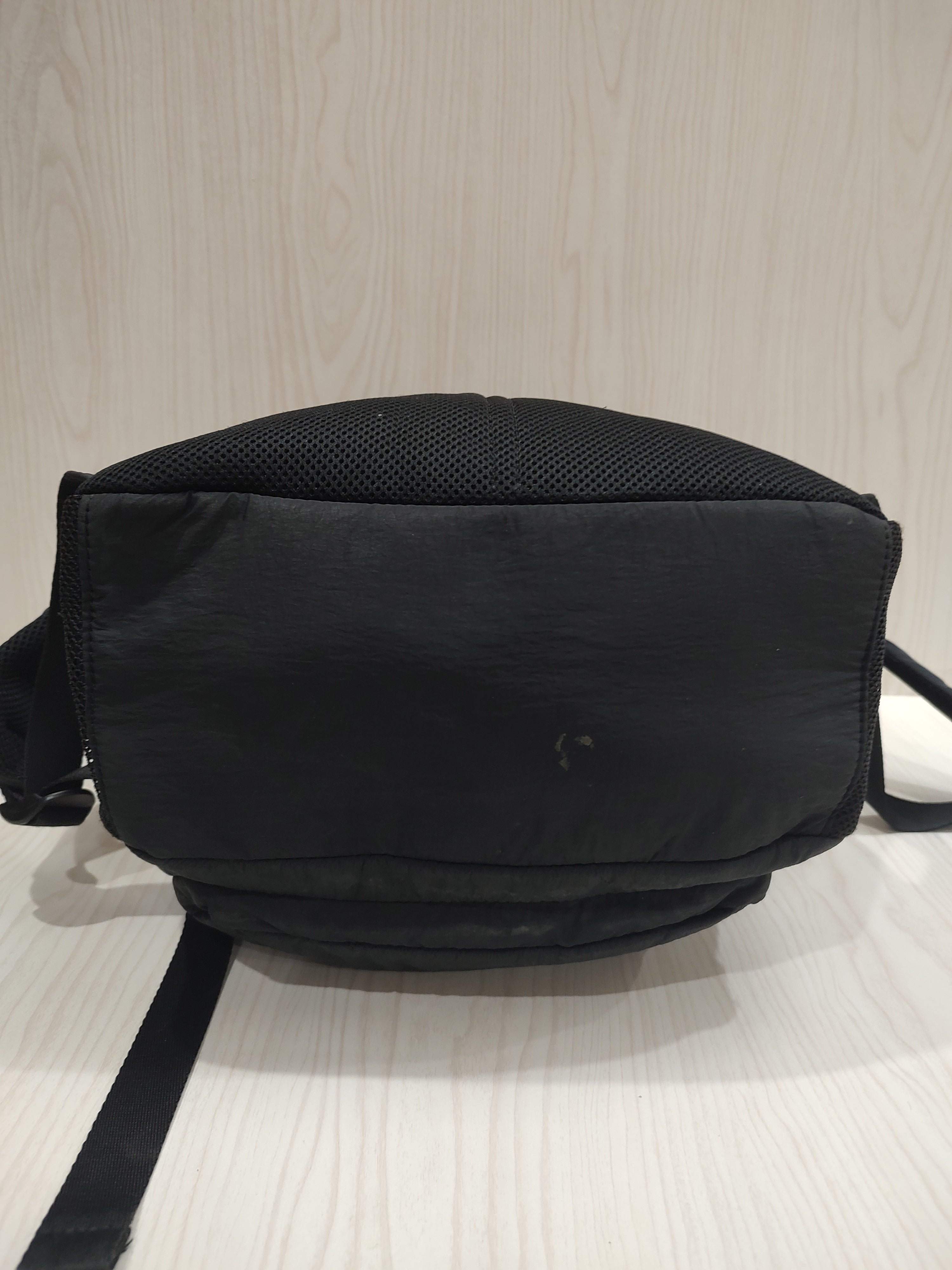 🎒 Urban Minimalist Lightweight Black Backpack