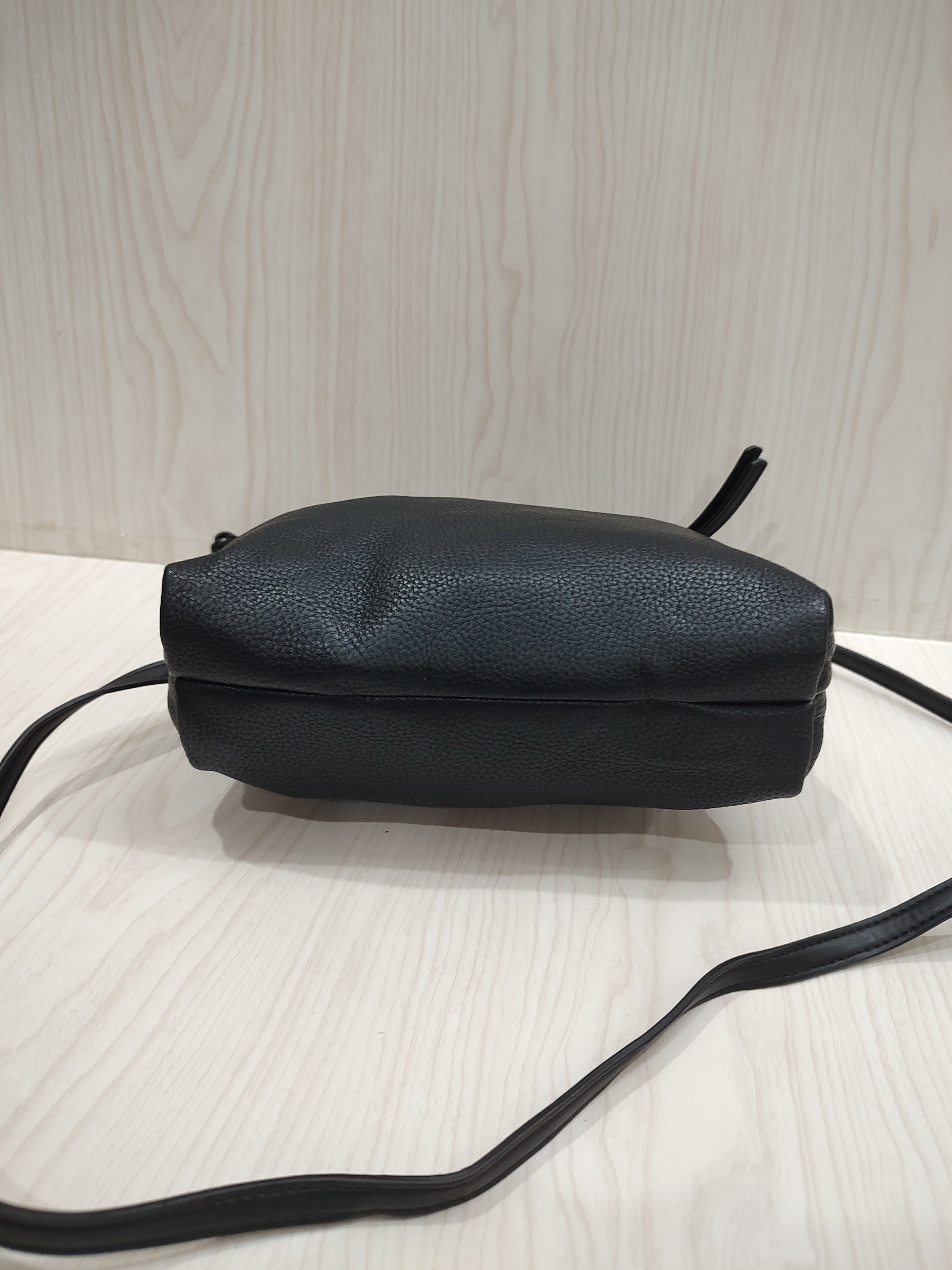 🖤 Sleek Textured Crossbody Bag with Triple-Compartment Storage