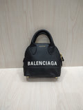 🖤 Chic Textured Dome Top-Handle Handbag 🌟