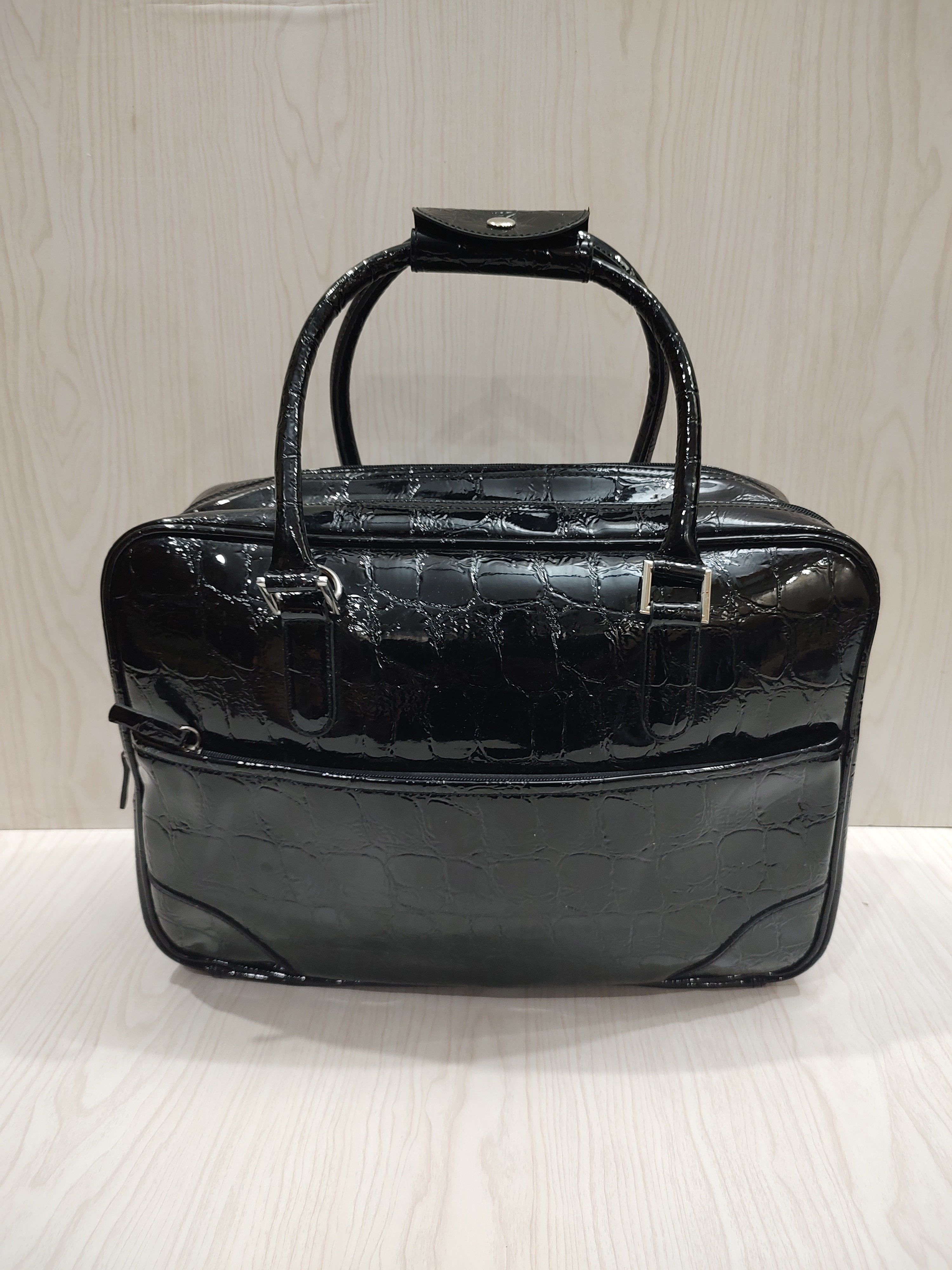 💼 Glossy Black Croc-Embossed Travel & Laptop Briefcase
