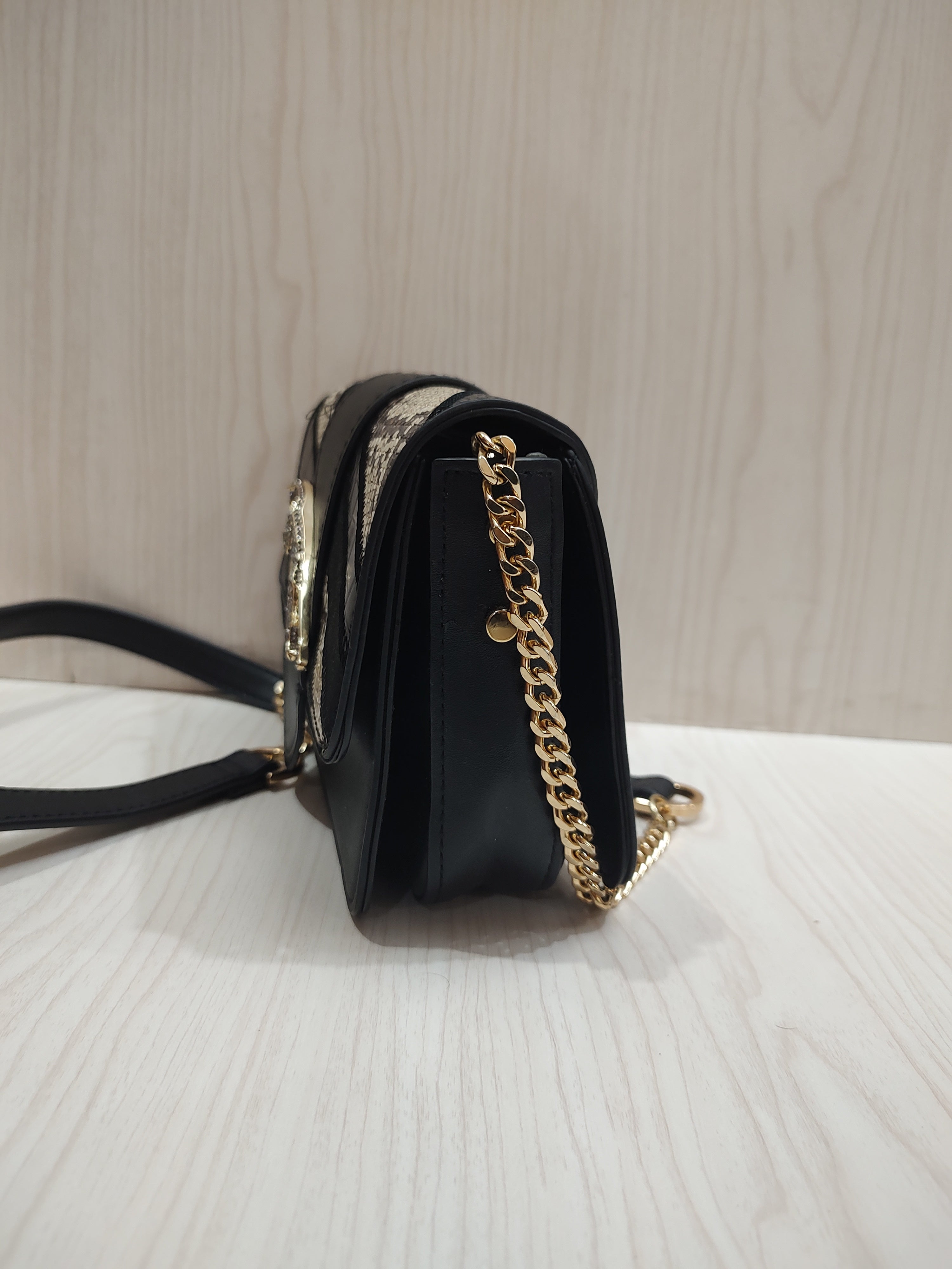 Exotic Patchwork Crossbody Bag with Golden Big Cat Detail 🐆✨