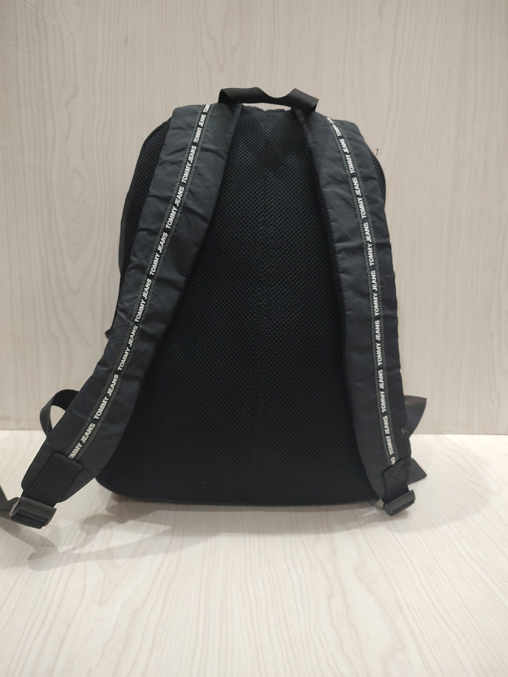 🎒 Urban Minimalist Lightweight Black Backpack